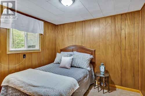 2743 Tedford Drive, Smith-Ennismore-Lakefield, ON - Indoor Photo Showing Bedroom