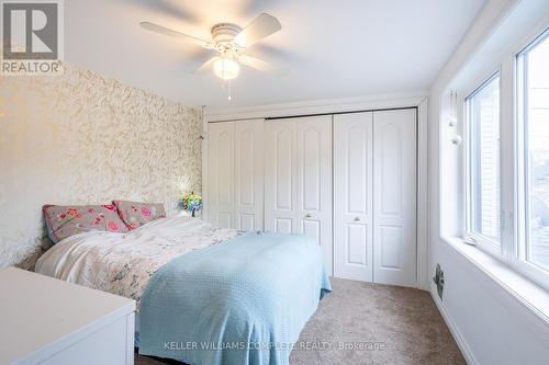 21 Chatham Street, Hamilton, ON - Indoor Photo Showing Bedroom