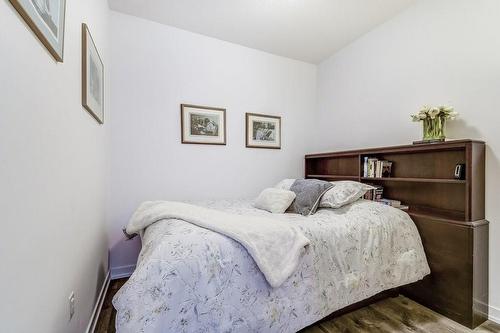 125 Shoreview Place|Unit #627, Stoney Creek, ON - Indoor Photo Showing Bedroom