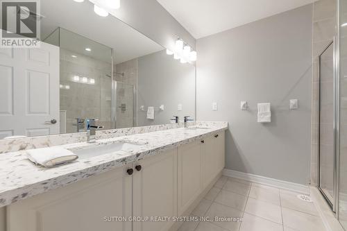 55 - 2460 Prince Michael Drive, Oakville, ON - Indoor Photo Showing Bathroom