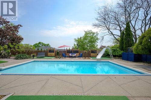 408 North Shore Boulevard W, Burlington, ON - Outdoor With In Ground Pool With Backyard