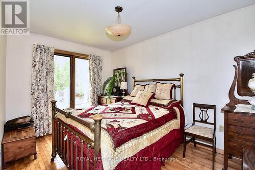 1766 Providence Line S, Otonabee-South Monaghan, ON - Indoor Photo Showing Bedroom