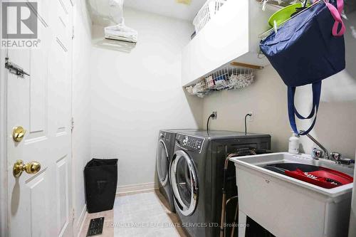 9 Briardale Road, Brampton, ON - Indoor Photo Showing Laundry Room