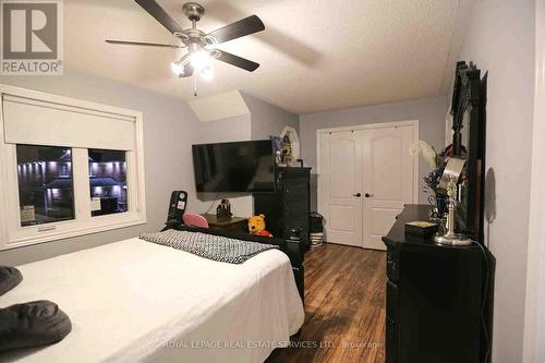 9 Briardale Road, Brampton, ON - Indoor Photo Showing Bedroom