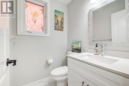 9 Briardale Road, Brampton, ON - Indoor Photo Showing Bathroom