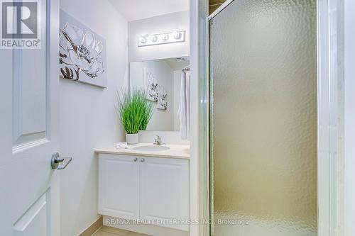 1111 - 2379 Central Park Drive, Oakville, ON - Indoor Photo Showing Bathroom
