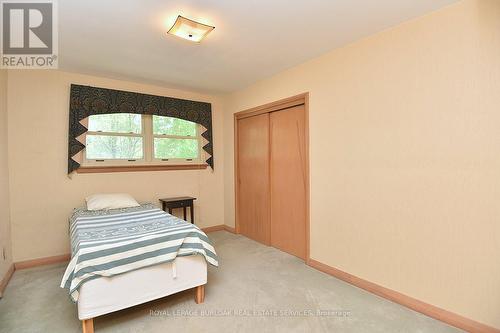 3023 St Clair Avenue, Burlington, ON - Indoor Photo Showing Bedroom