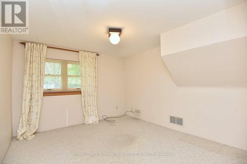 3023 St Clair Avenue, Burlington, ON - Indoor Photo Showing Other Room