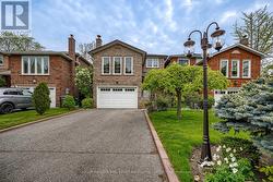 3027 MIKEBORO COURT  Mississauga, ON L5A 4B5