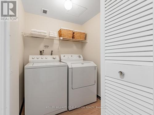 1305 - 250 Scarlett Road, Toronto, ON - Indoor Photo Showing Laundry Room