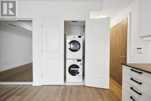 608 - 10 Gatineau Drive, Vaughan, ON - Indoor Photo Showing Laundry Room