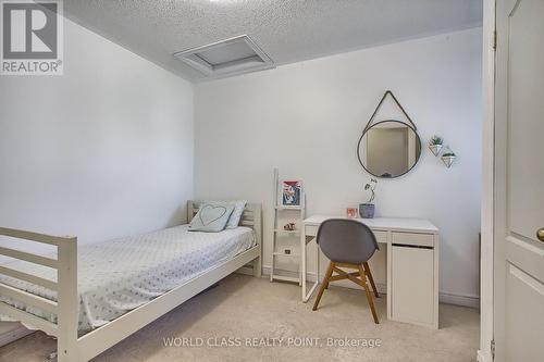 2775 Bur Oak Avenue, Markham, ON - Indoor Photo Showing Bedroom