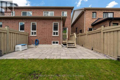 40 Four Seasons Crescent, East Gwillimbury, ON - Outdoor With Exterior