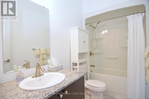 303 - 43 Dale Drive, New Tecumseth, ON - Indoor Photo Showing Bathroom
