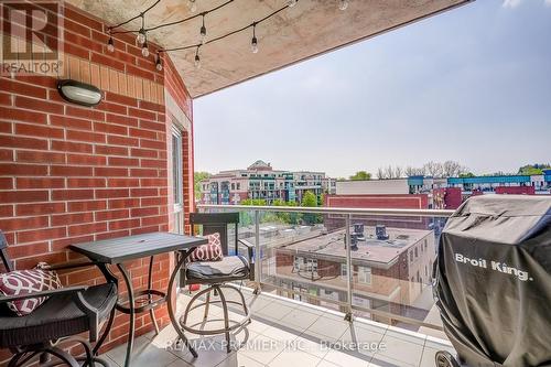 405 - 160 Woodbridge Avenue, Vaughan, ON - Outdoor With Balcony With Exterior