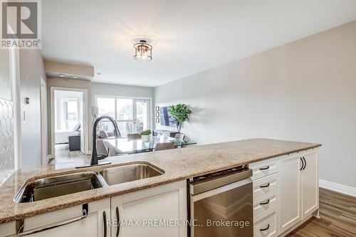 405 - 160 Woodbridge Avenue, Vaughan, ON - Indoor Photo Showing Kitchen With Double Sink