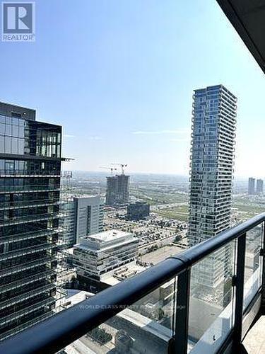 4510 - 1000 Portage Parkway W, Vaughan, ON - Outdoor With View