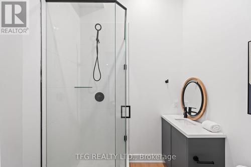 997 Mount Pleasant Road, Toronto, ON -  Photo Showing Bathroom