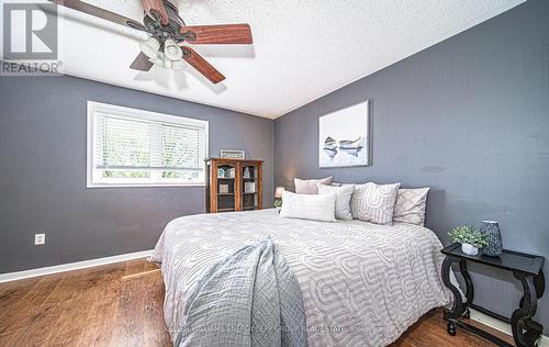 988 Southport Drive, Oshawa, ON - Indoor Photo Showing Bedroom
