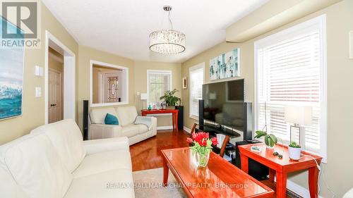 145 Cunningham Drive, Barrie, ON - Indoor Photo Showing Living Room