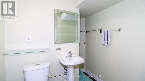 145 Cunningham Drive, Barrie, ON - Indoor Photo Showing Bathroom