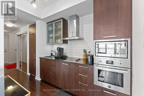 3905 - 14 York Street, Toronto, ON - Indoor Photo Showing Kitchen With Upgraded Kitchen