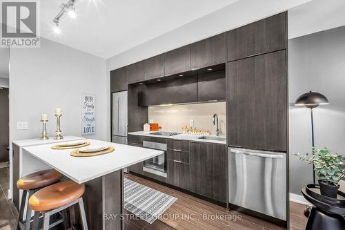 2504 - 55 Regent Park Boulevard, Toronto, ON - Indoor Photo Showing Kitchen With Upgraded Kitchen