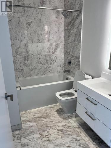 5603 - 1 Yorkville Avenue, Toronto, ON - Indoor Photo Showing Bathroom