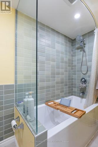 112 Clements Road E, Ajax, ON - Indoor Photo Showing Bathroom
