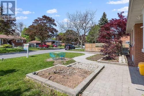 112 Clements Road E, Ajax, ON - Outdoor