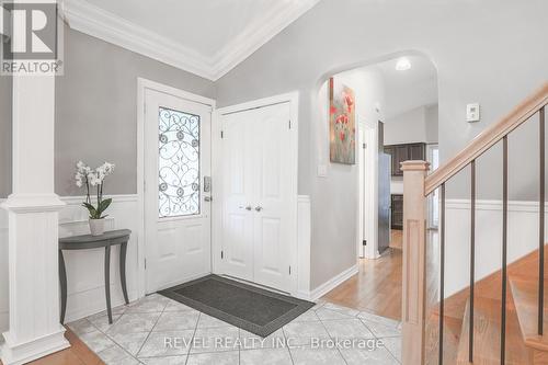 189 Angeline Street N, Kawartha Lakes, ON - Indoor Photo Showing Dining Room