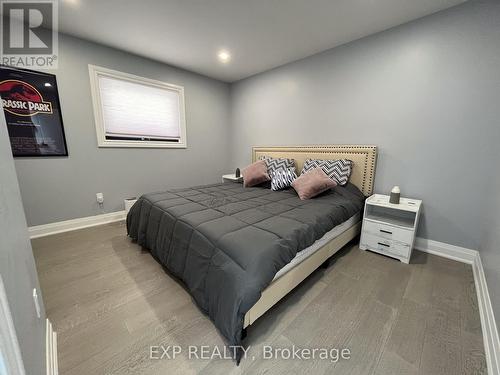919 Lake Drive N, Georgina, ON - Indoor Photo Showing Bedroom