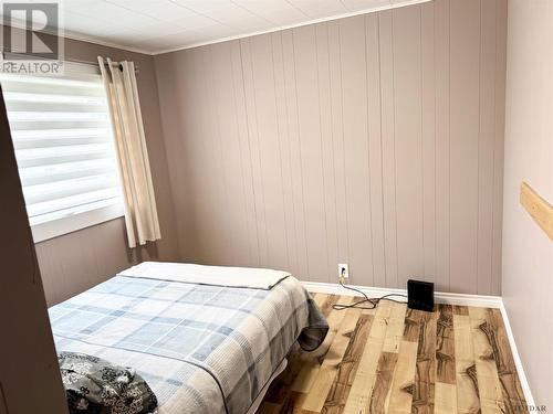 90 Devonshire St, Kapuskasing, ON - Indoor Photo Showing Bedroom