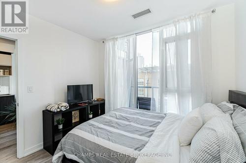 305 - 159 Wellesley Street E, Toronto, ON - Indoor Photo Showing Bedroom