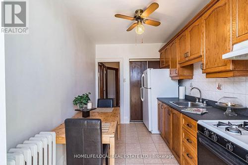 41 Rusholme Drive, Toronto, ON - Indoor Photo Showing Kitchen