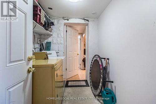 41 Rusholme Drive, Toronto, ON - Indoor Photo Showing Laundry Room