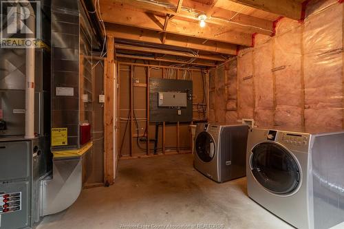 40 Conservation Boulevard, Kingsville, ON - Indoor Photo Showing Laundry Room