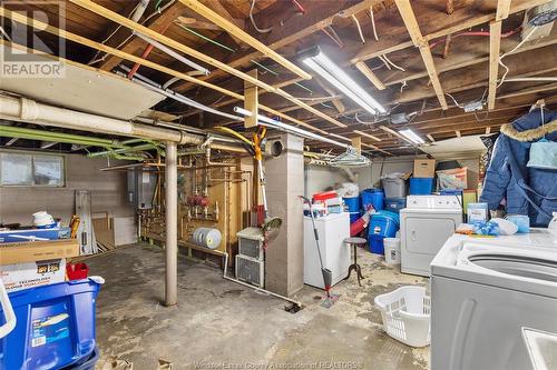 1157 Drouillard, Windsor, ON - Indoor Photo Showing Laundry Room