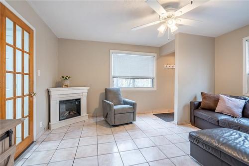 21 Chatham Street, Hamilton, ON - Indoor Photo Showing Living Room With Fireplace