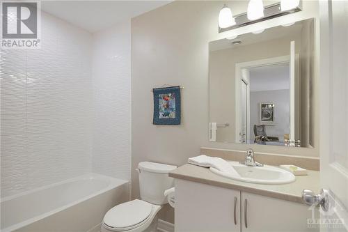 Full bath - 192 Springbeauty Avenue Unit#3, Ottawa, ON - Indoor Photo Showing Bathroom