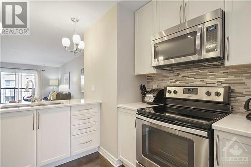 Stainless steel appliances - 192 Springbeauty Avenue Unit#3, Ottawa, ON - Indoor Photo Showing Kitchen