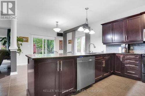717 Killarney Road, London, ON - Indoor Photo Showing Kitchen With Upgraded Kitchen