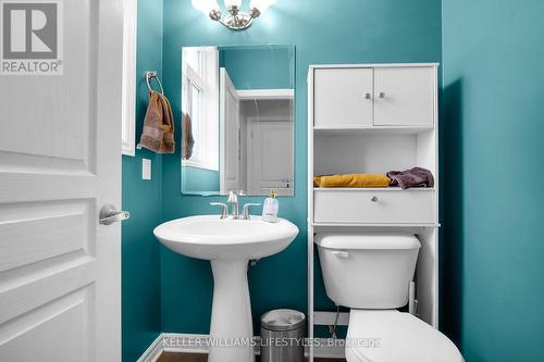 717 Killarney Road, London, ON - Indoor Photo Showing Bathroom