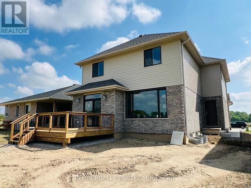 52 Braun Avenue, Tillsonburg, ON - Outdoor With Deck Patio Veranda