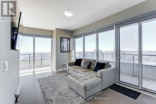 4818 - 30 Shore Breeze Drive, Toronto, ON - Indoor Photo Showing Other Room
