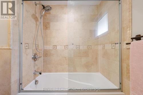 39 Edwin Drive, Brampton, ON - Indoor Photo Showing Bathroom