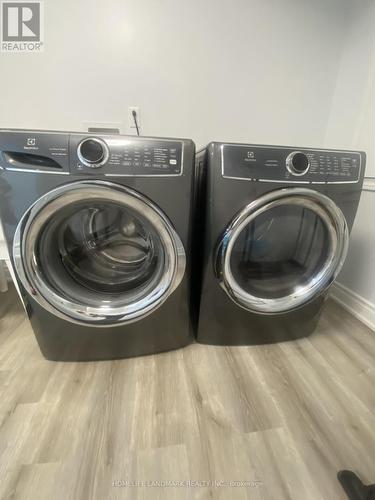 127 Bawden Drive, Richmond Hill, ON - Indoor Photo Showing Laundry Room