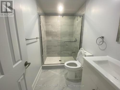 127 Bawden Drive, Richmond Hill, ON - Indoor Photo Showing Bathroom