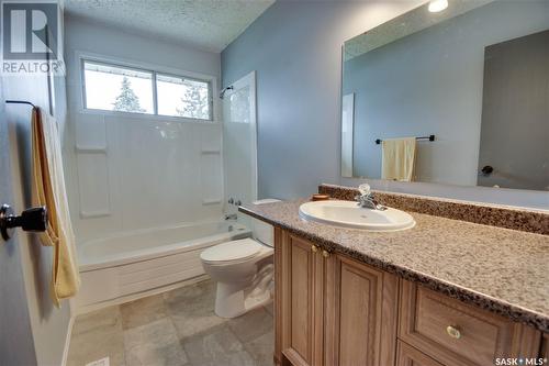 269 Meighen Crescent, Saskatoon, SK - Indoor Photo Showing Bathroom
