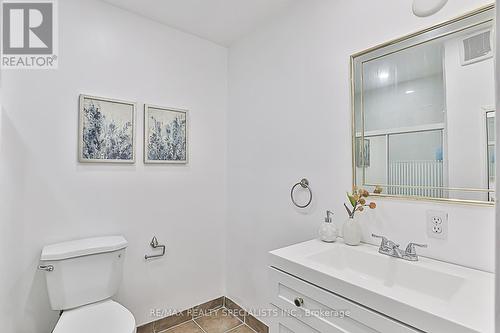 174 - 20 Moonstone Byway, Toronto, ON - Indoor Photo Showing Bathroom